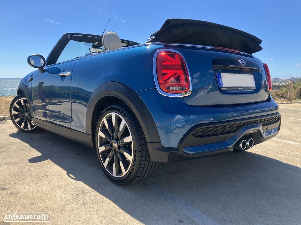 MINI Cabrio Cooper S Premium Extra Classic Auto - 2