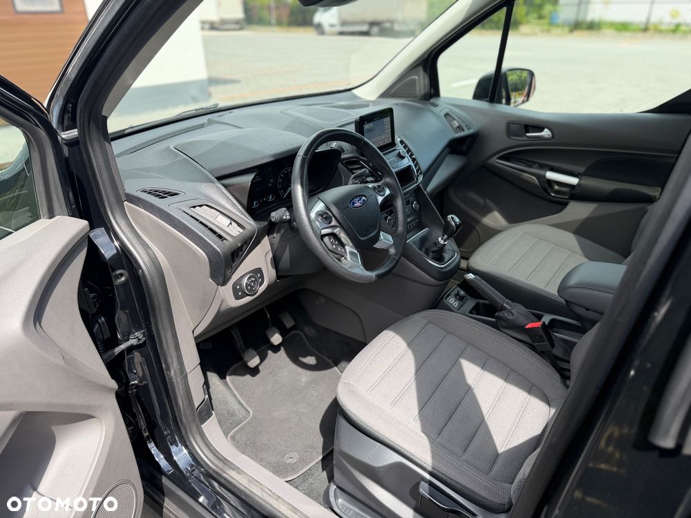 Ford Tourneo Connect Grand - 12