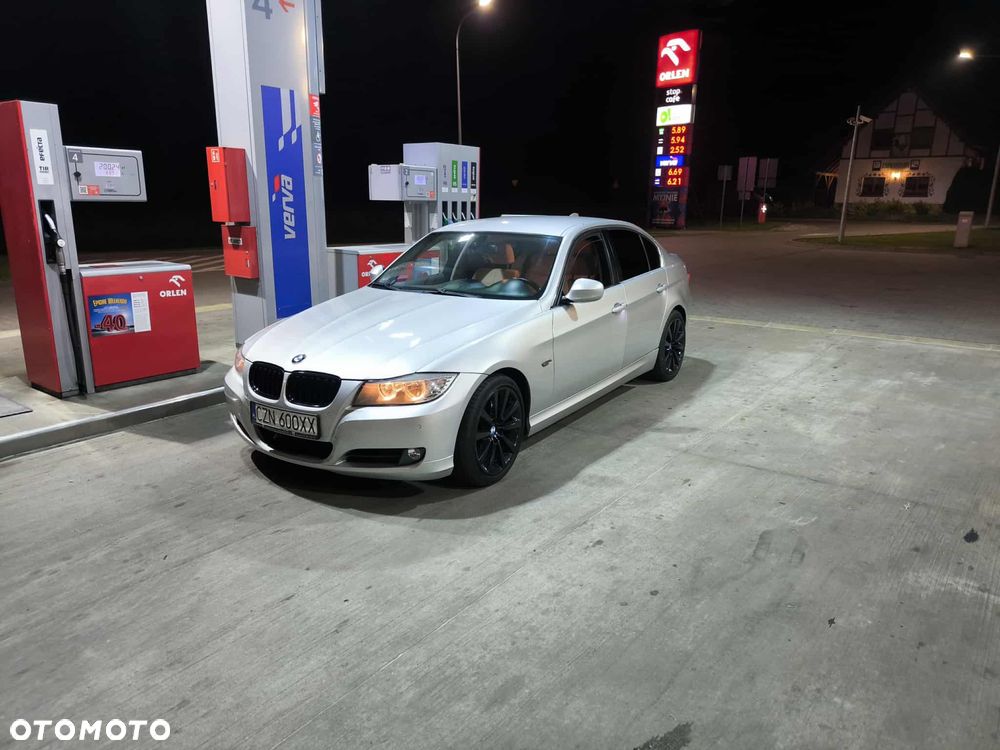 BMW Seria 3 320d - 8