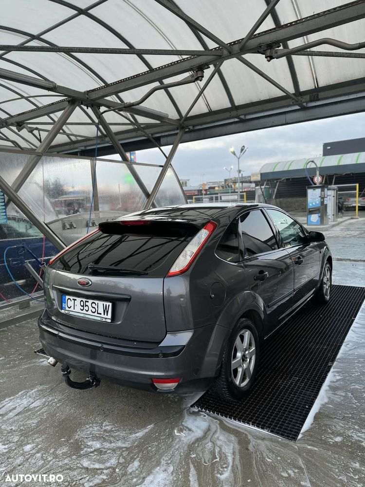 Ford Focus 1.6 TDCi Trend - 9