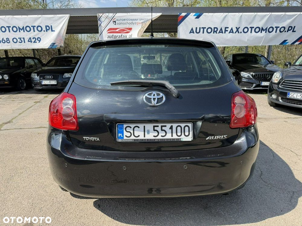 Toyota Auris - 10