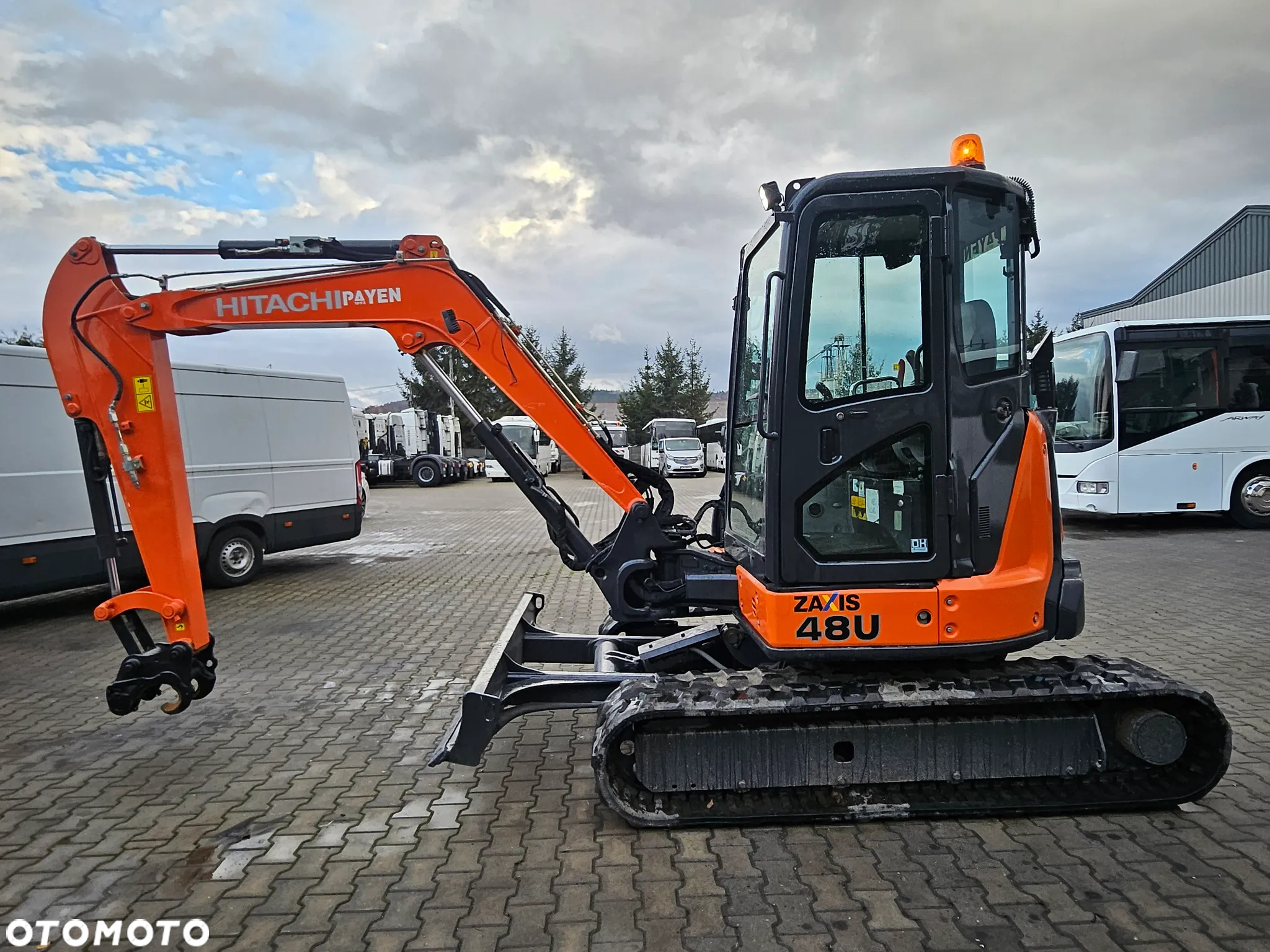 Hitachi ZX48U-5A / SPROWADZONA Z FRANCJI / 5 TON / 2 300 MTH / KLIMATYZACJA - 28