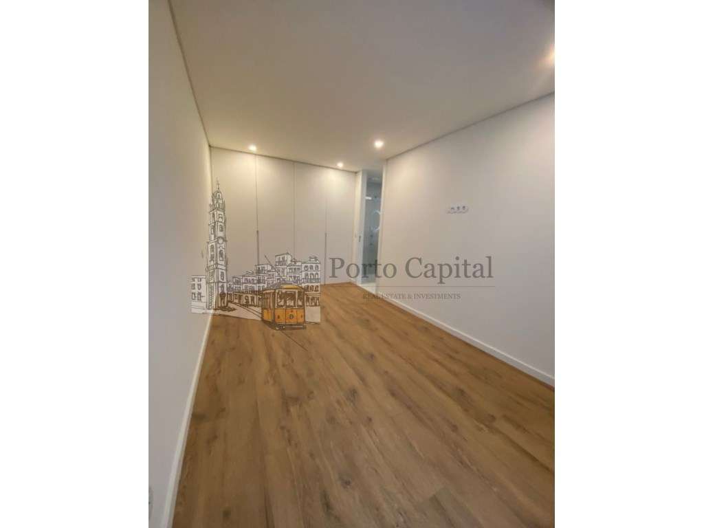 EXCELENTE APARTAMENTO T1 RECUADO DE LUXO, NO CENTRO HISTORICO DE BR... - Grande imagem: 4/20