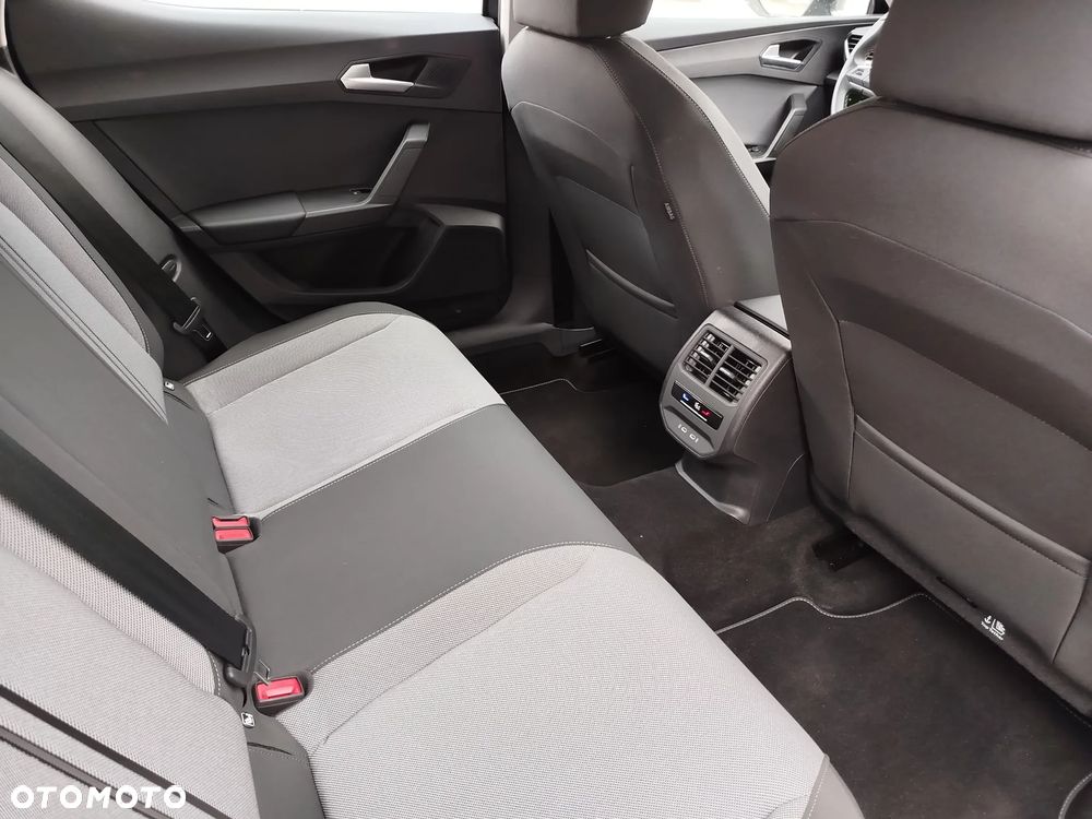 Seat Leon 1.5 eTSI Style DSG - 10