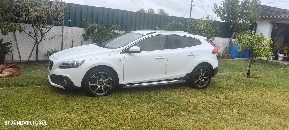 Volvo V40 Cross Country 2.0 D2 VOR - 2