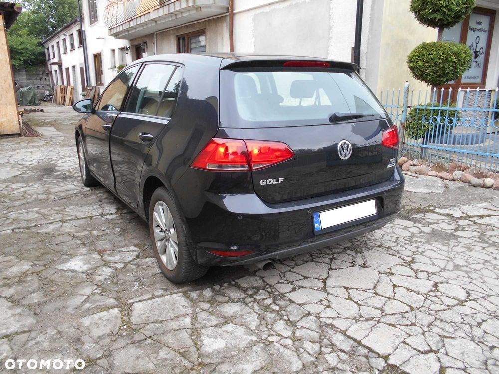 Volkswagen Golf - 5