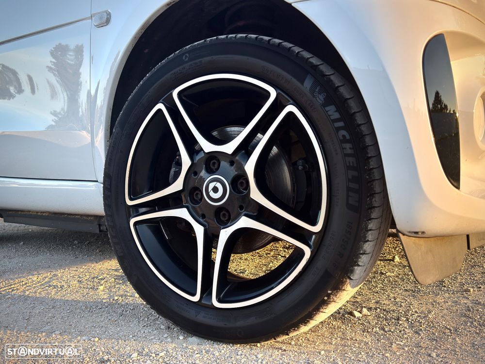 Smart Fortwo Cabrio EQ passion - 11