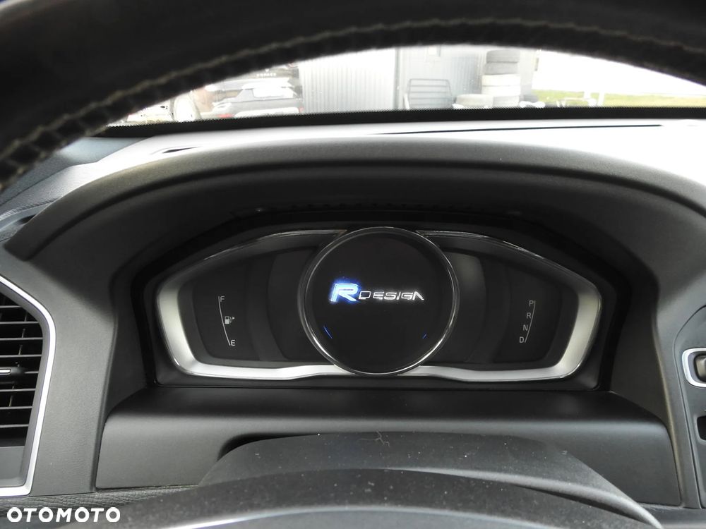 Volvo XC 60 D4 Drive-E R-Design Momentum - 26