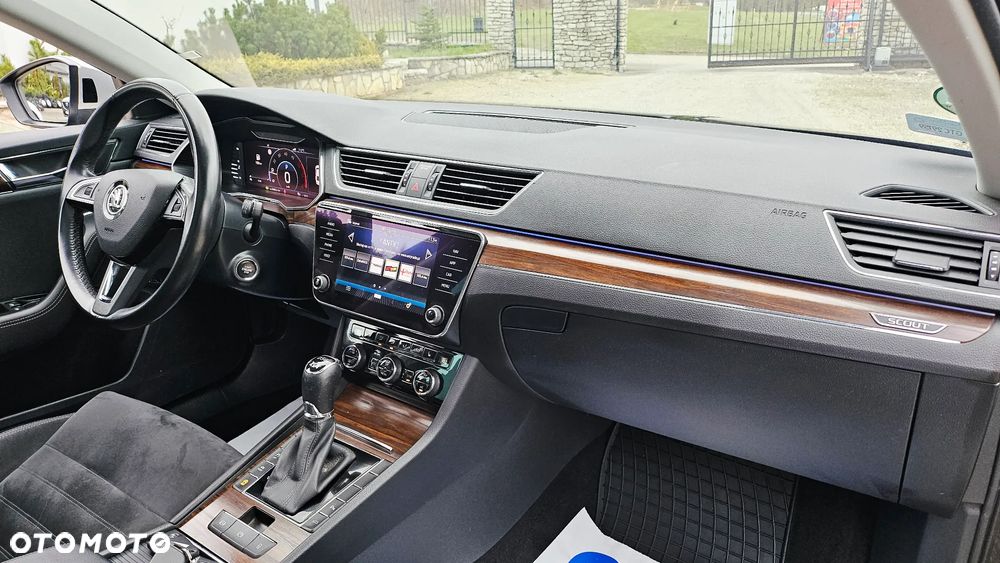 Skoda Superb 2.0 TDI SCR 4x4 Scout DSG - 40