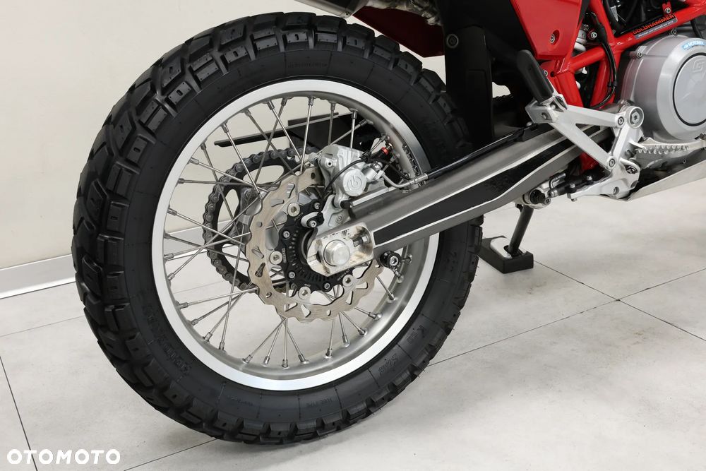 Husqvarna 701 - 37