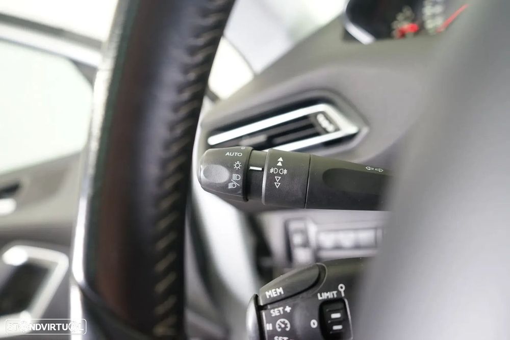 Peugeot 308 SW - 23