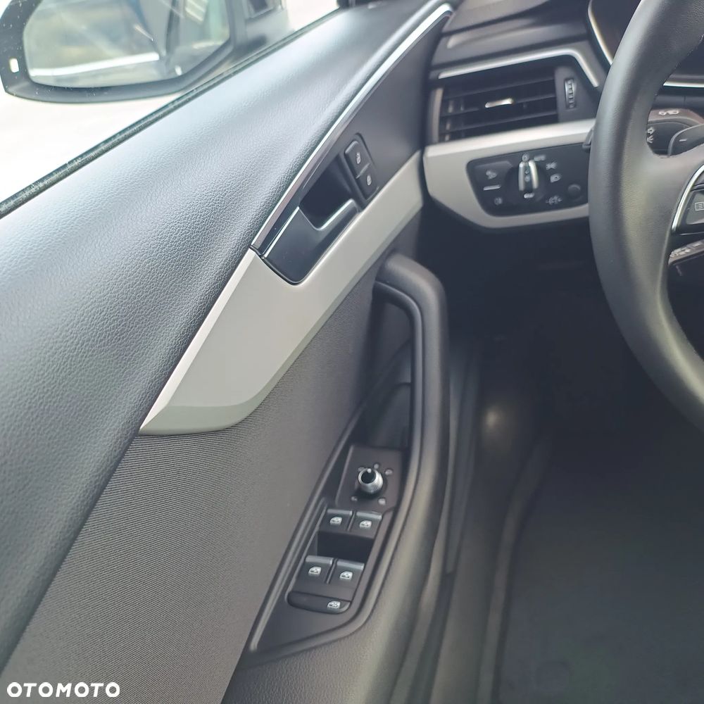 Audi A4 Limousine 35 TFSI S tronic - 9