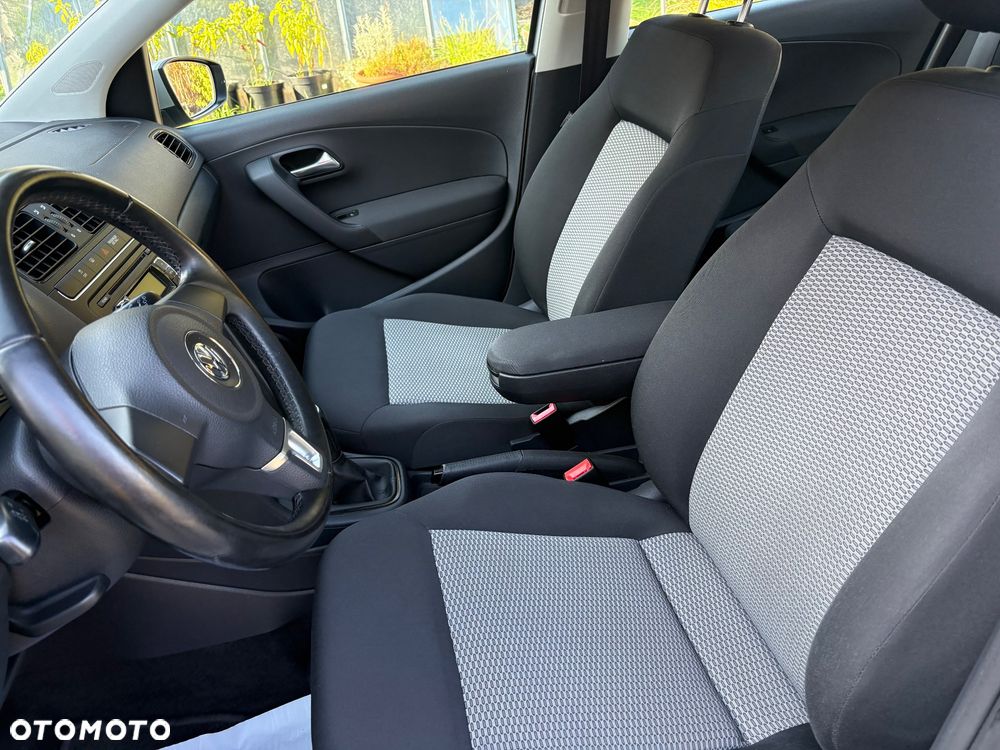 Volkswagen Polo - 23