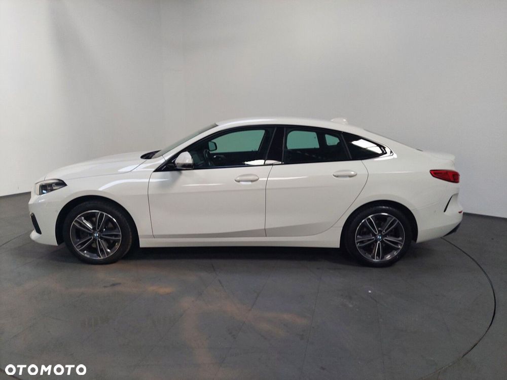 BMW Seria 2 218d Sport Line - 7