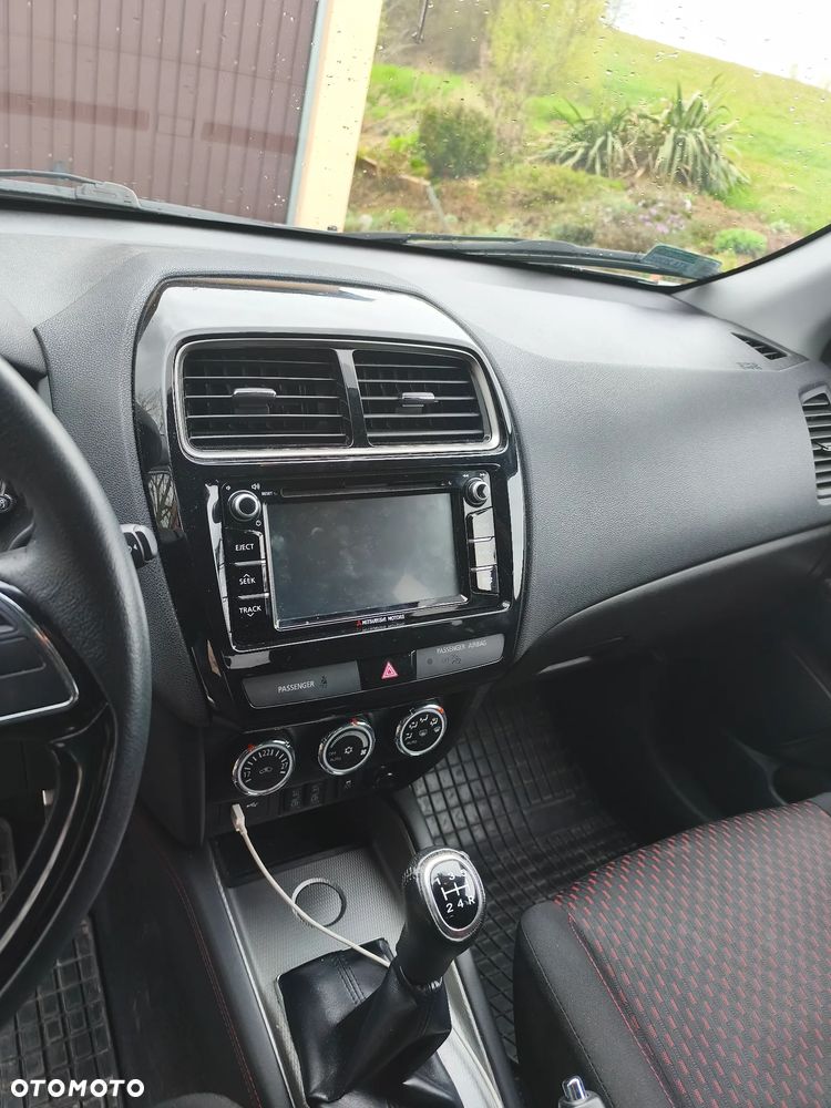 Mitsubishi ASX 1.6 Intense Plus Navi Blue Edition - 3