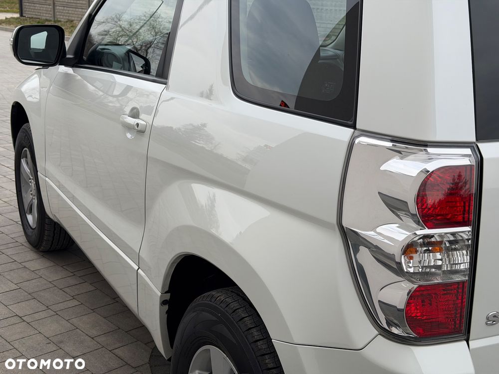 Suzuki Grand Vitara 1.6 City - 22
