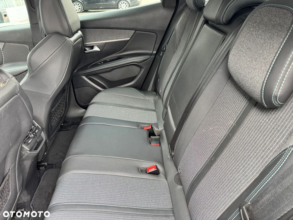 Peugeot 3008 BlueHDi 130 Stop & Start EAT8 Allure - 14
