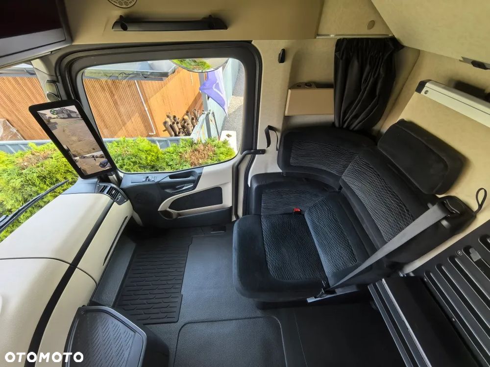Mercedes-Benz // Actros 1848 LS // SALONKA // 2 zbiorniki // Klima postojowa // - 24