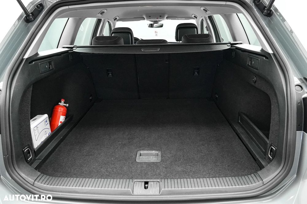 Volkswagen Passat 1.5 TSI OPF DSG Highline - 23