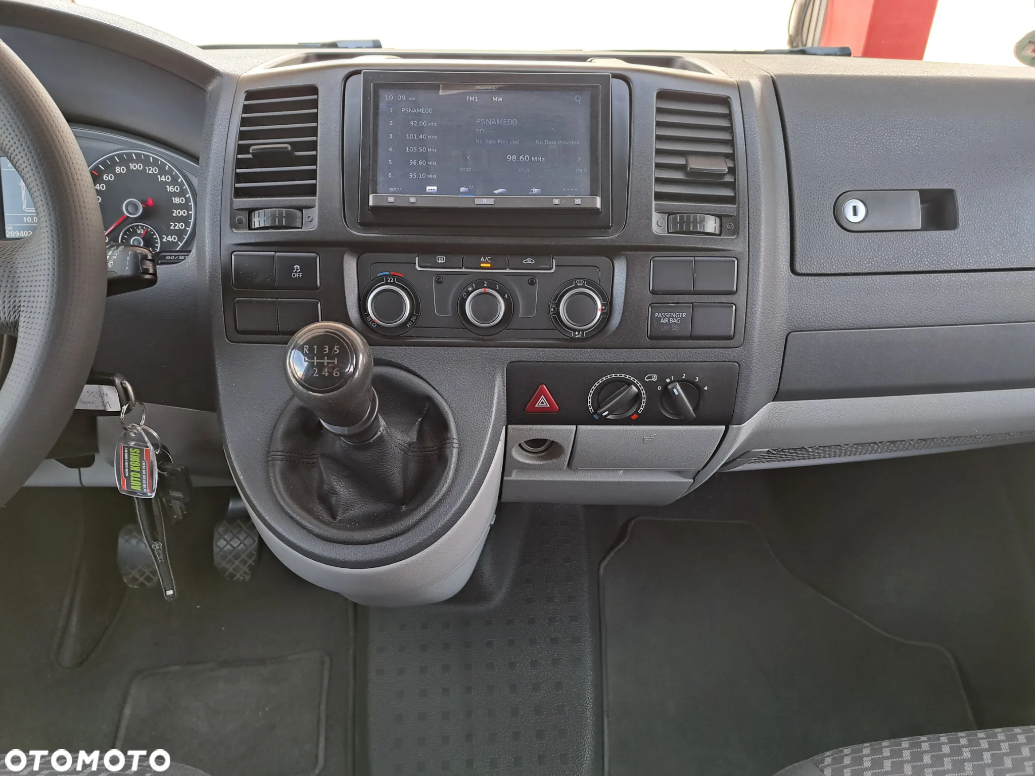 Volkswagen Transporter - 23