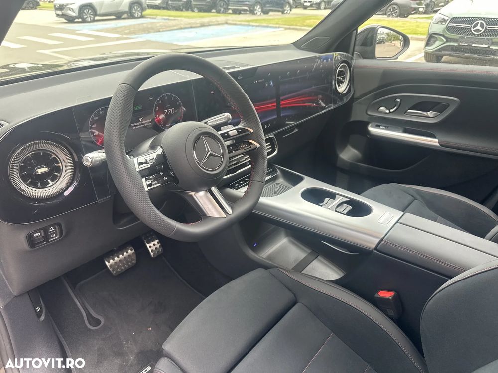 Mercedes-Benz GLB 220 4MATIC - 12