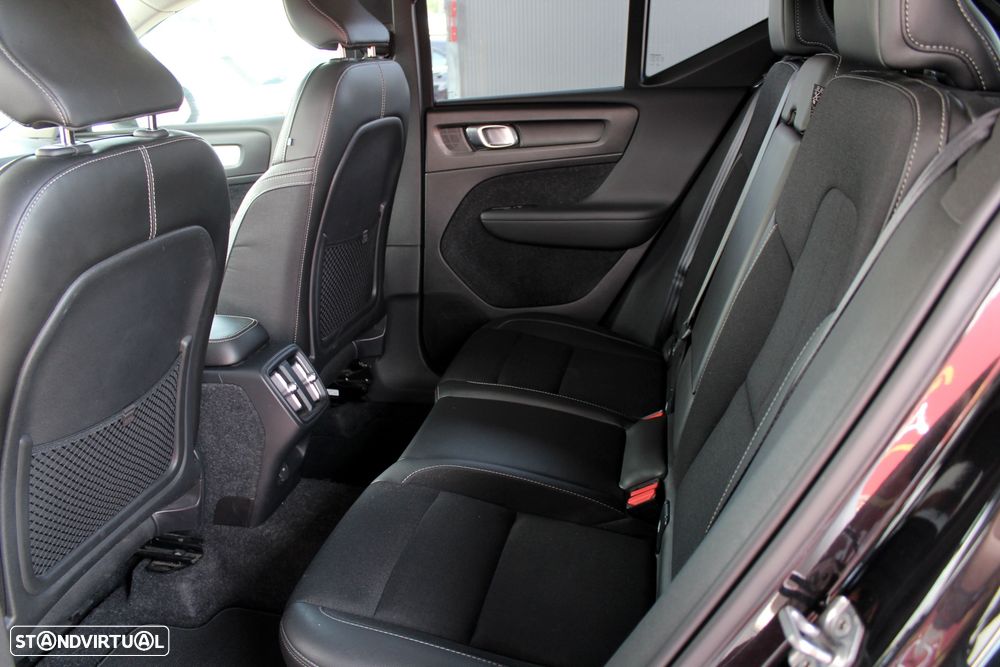 Volvo XC 40 2.0 D3 Momentum - 9
