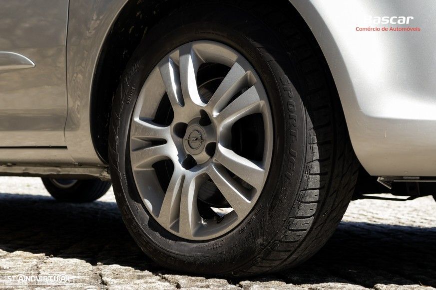 Opel Corsa 1.3 CDTi Enjoy - 26