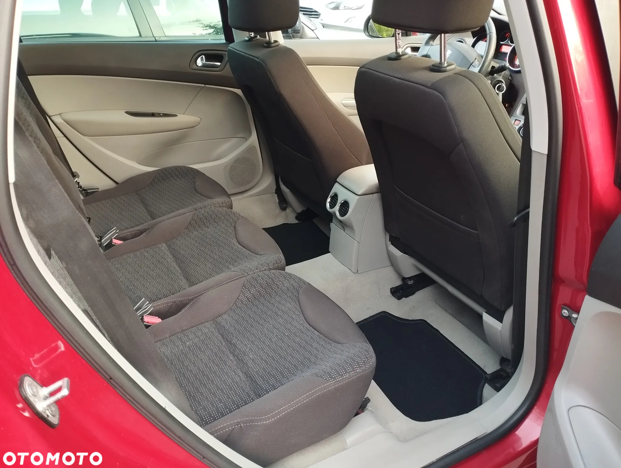 Peugeot 308 1.6 Premium Plus - 18