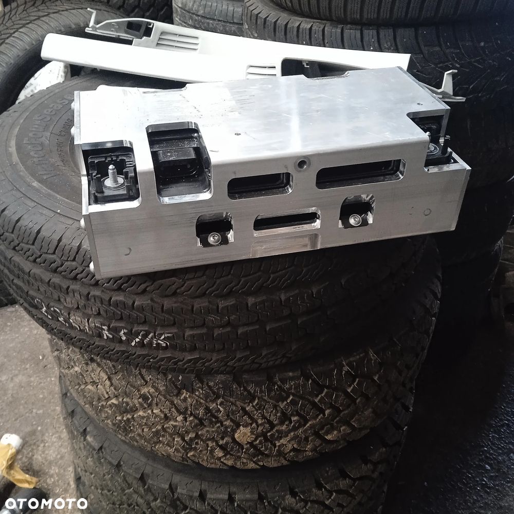 Akumulator Audi mild hybrid 4N0915105D - 1
