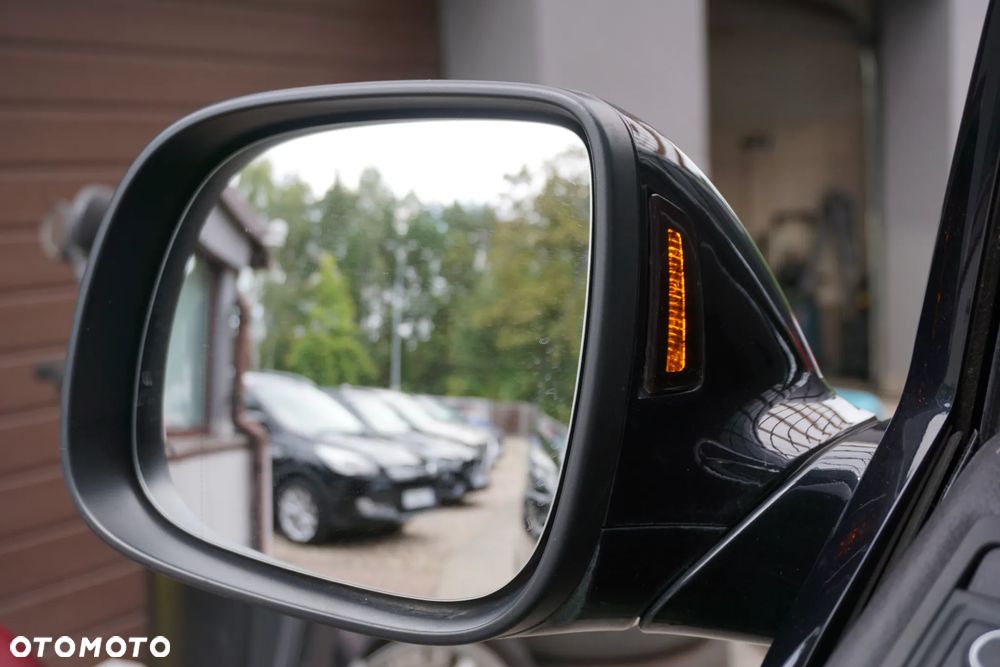 Volkswagen Multivan - 8