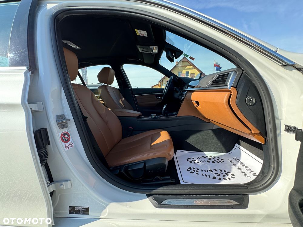 BMW Seria 3 320d Luxury Line - 10