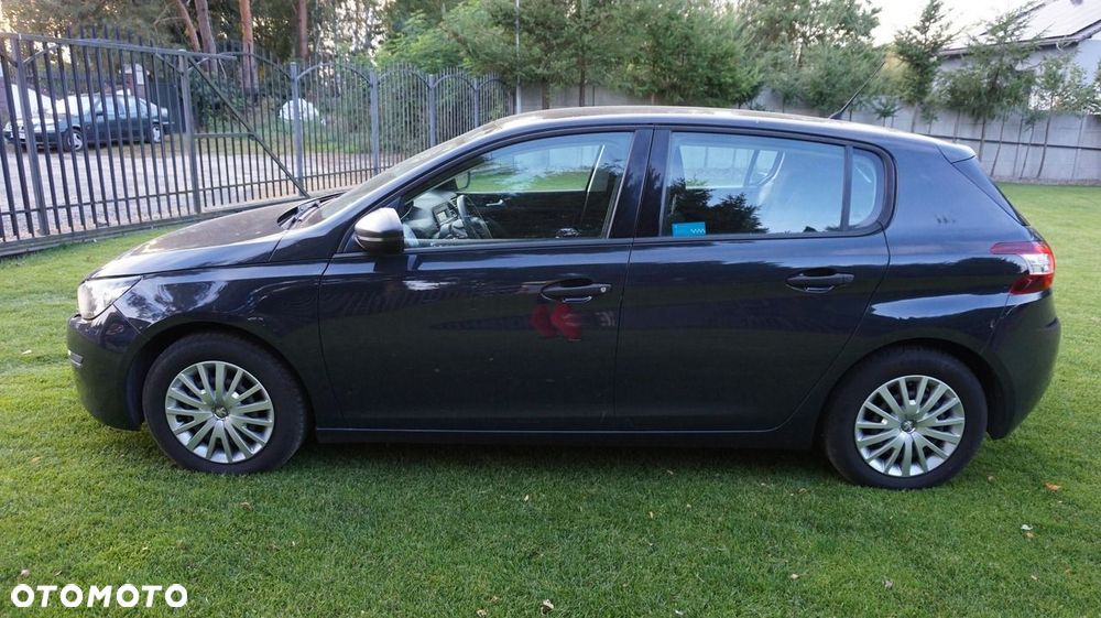 Peugeot 308 - 8