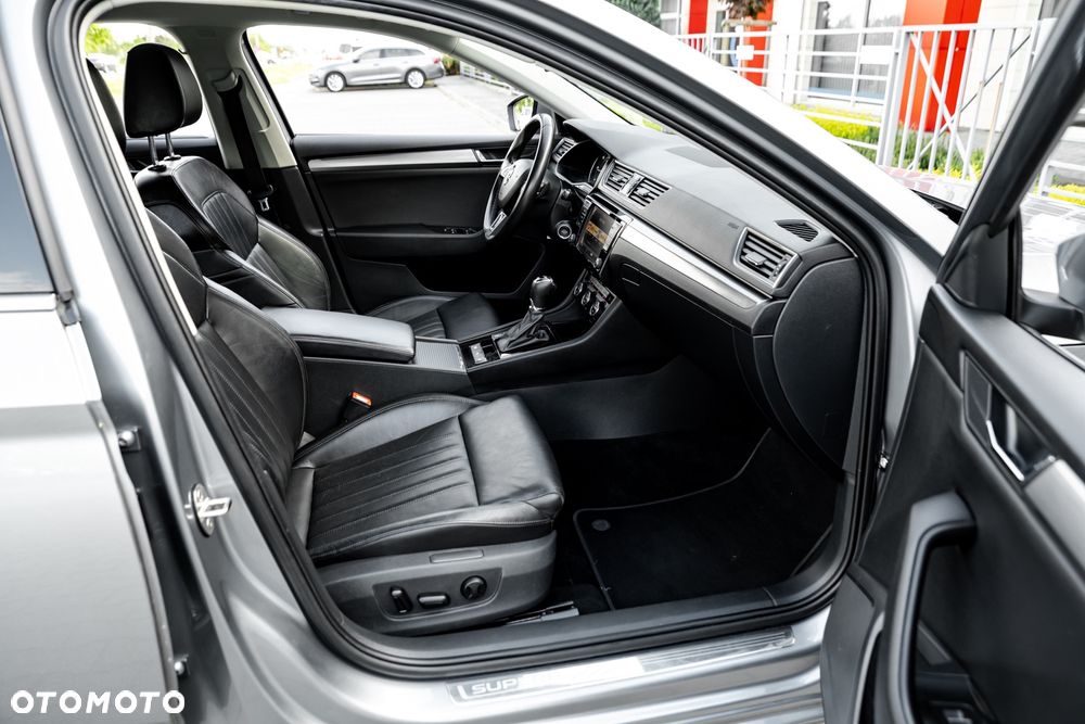 Skoda Superb 2.0 TDI 4x4 L&K DSG - 24