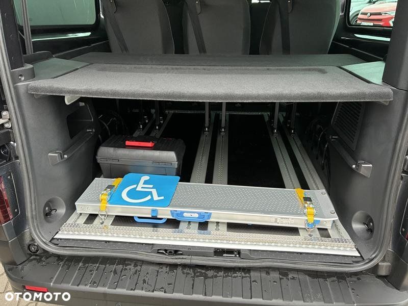 Renault Trafic - 12