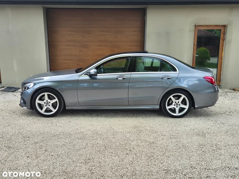 Mercedes-Benz Klasa C 300 7G-TRONIC AMG Line - 29