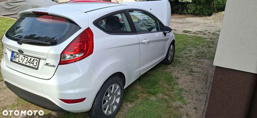 Ford Fiesta - 2