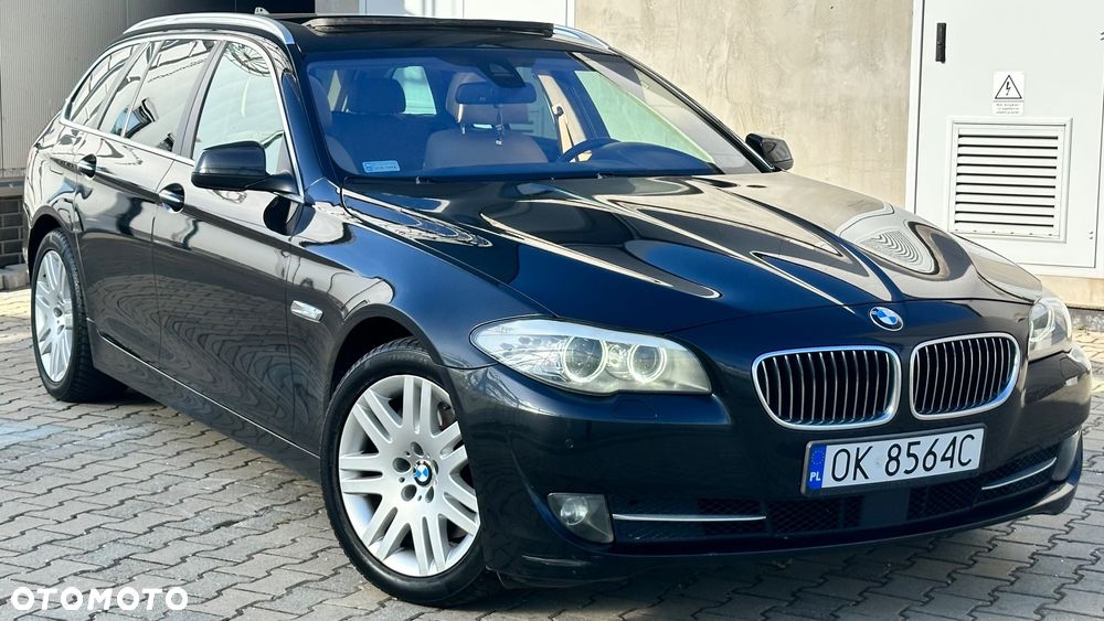 BMW Seria 5 525d xDrive Luxury Line - 2
