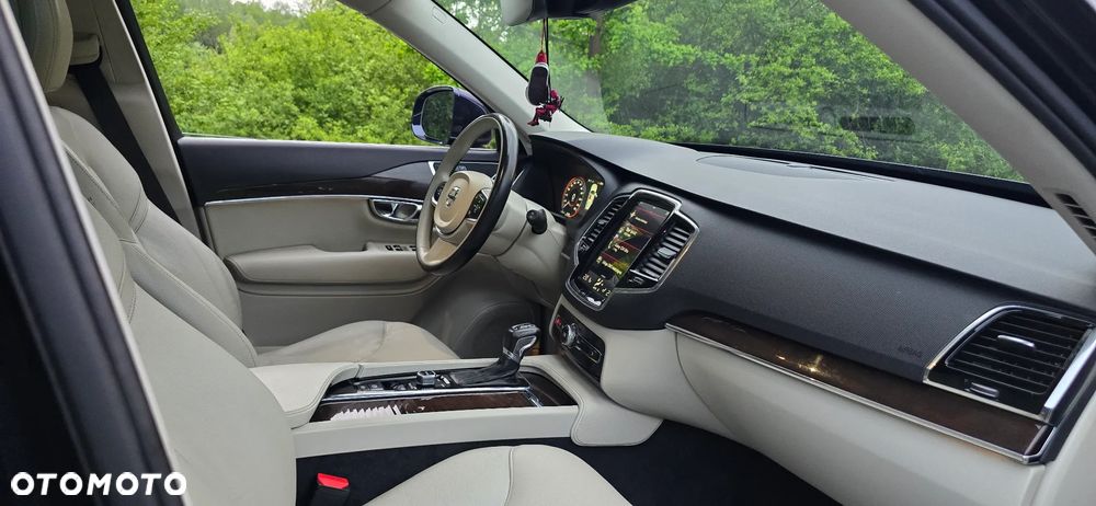Volvo XC 90 T6 AWD Momentum 7os - 17