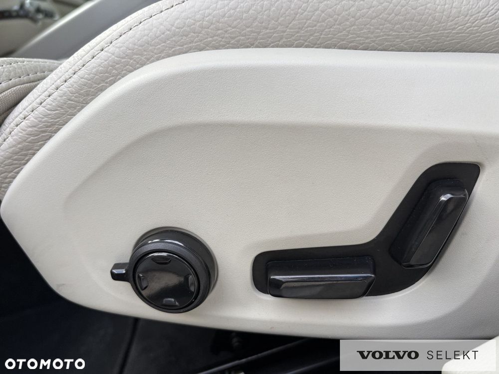 Volvo V60 Cross Country - 11