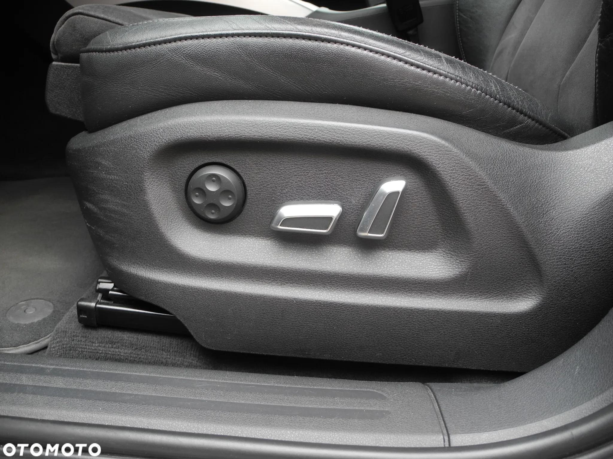 Audi Q5 2.0 TFSI Hybrid Quattro Tiptronic - 16