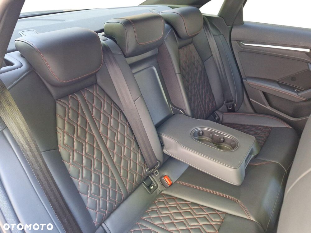 Audi S3 Limousine 2.0 TFSI Quattro S tronic - 12