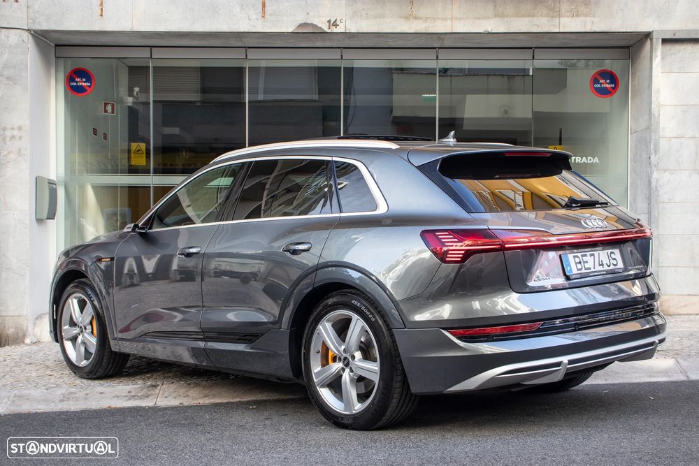 Audi e-tron 55 quattro S line - 48
