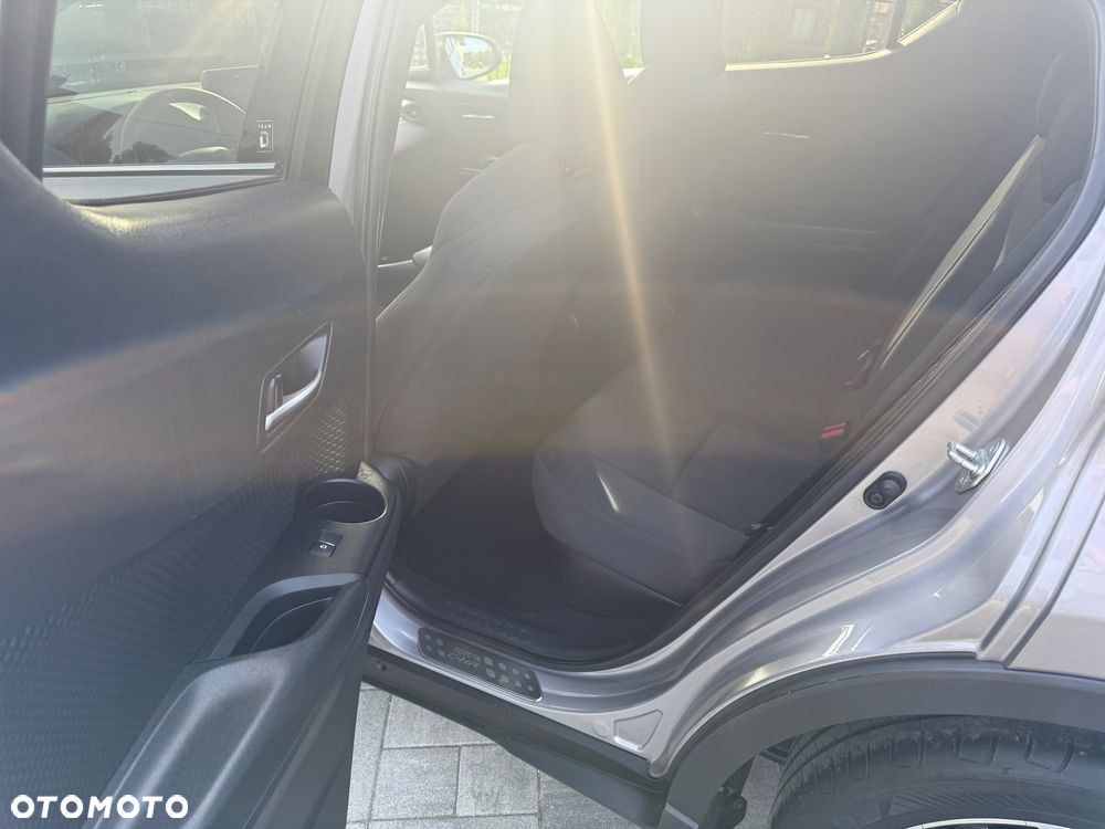 Toyota C-HR - 19