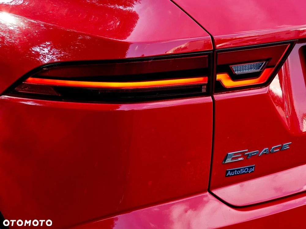 Jaguar E-Pace 1.5 P160 mHEV S - 10