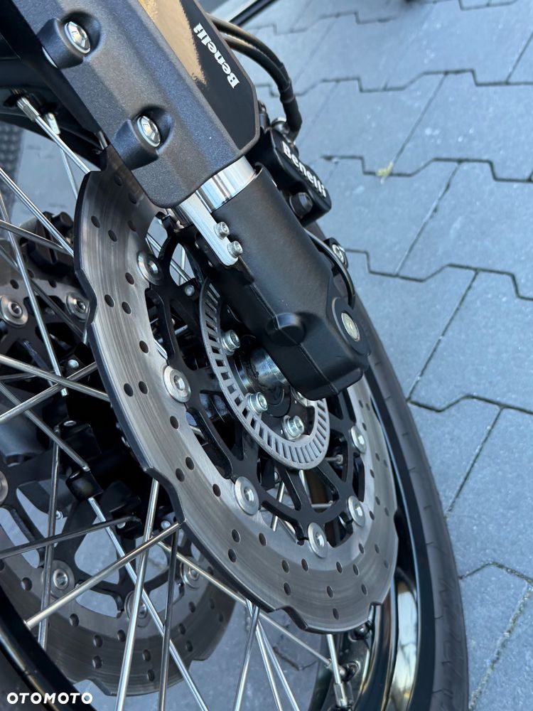 Benelli TRK 502X - 38