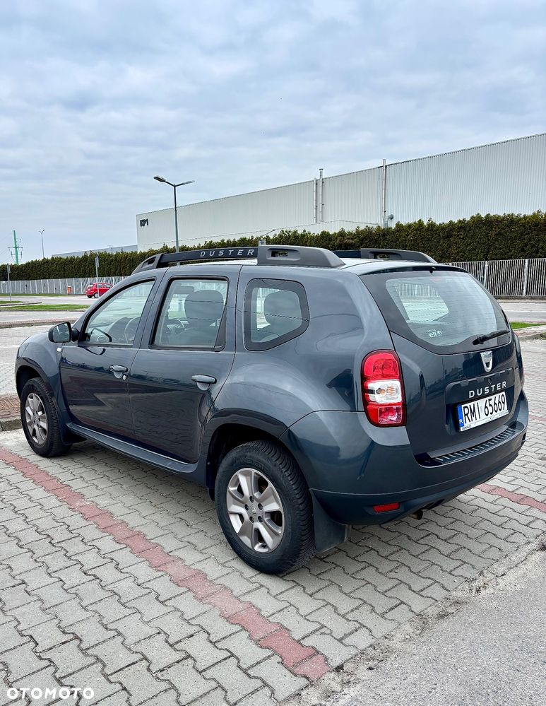 Dacia Duster 1.6 SCe Laureate S&S - 11