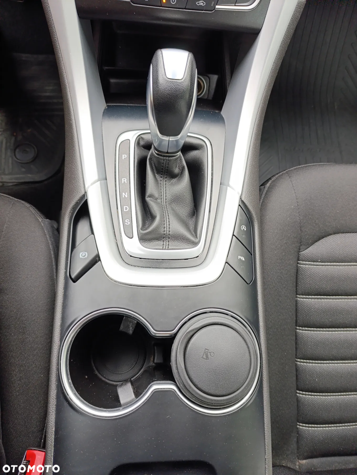 Ford Mondeo 2.0 TDCi Trend PowerShift - 13