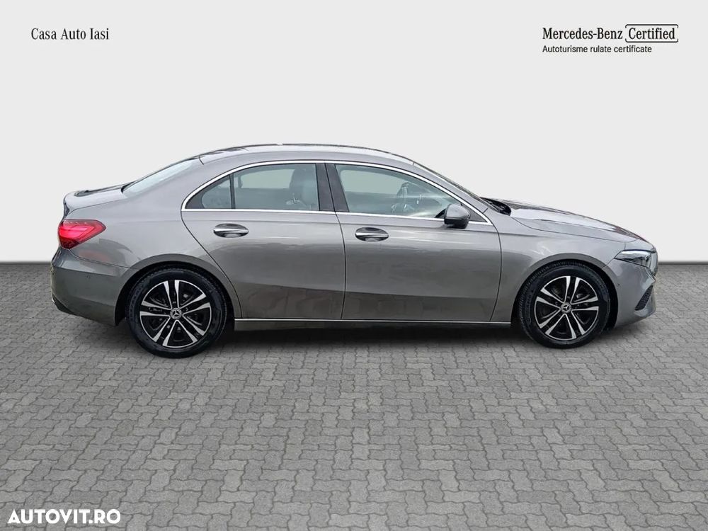 Mercedes-Benz A 220 4MATIC Aut. - 4