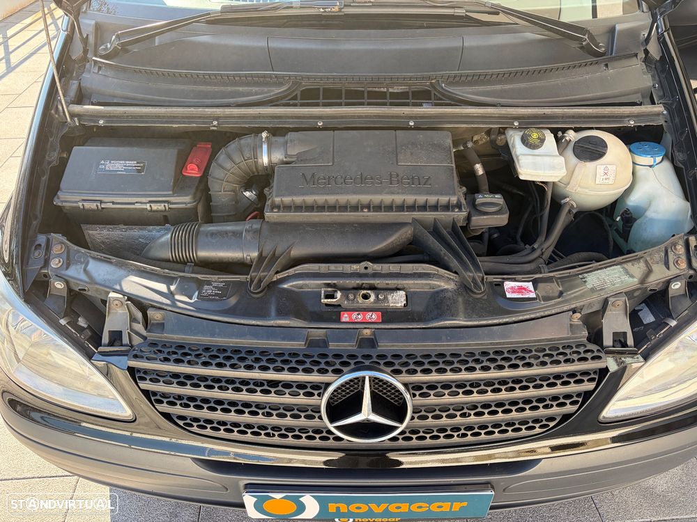 Mercedes-Benz Vito 109CDI 9 Lugares - 26