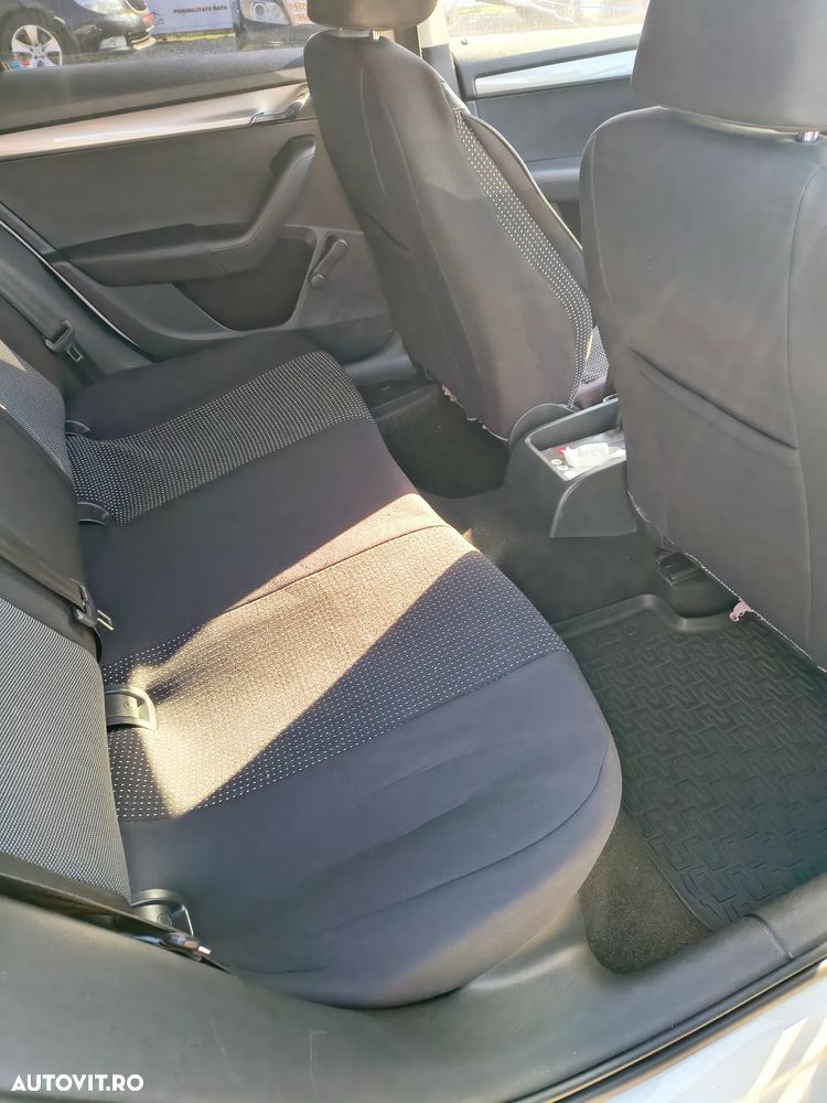 Skoda Octavia 1.2 TSI Ambiente - 6